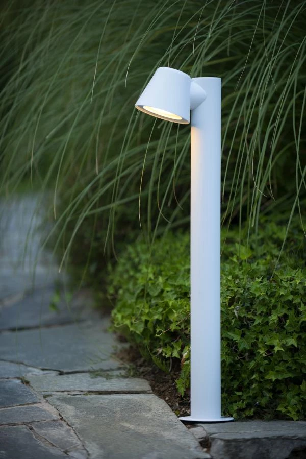 Lucide DINGO-LED - Lámpara baliza - LED Regul. - GU10 - 1x5W 3000K - IP44 - Blanco - ambiente 1